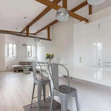 Apartment Loft Refait A Neuf En Dernier Etage 2